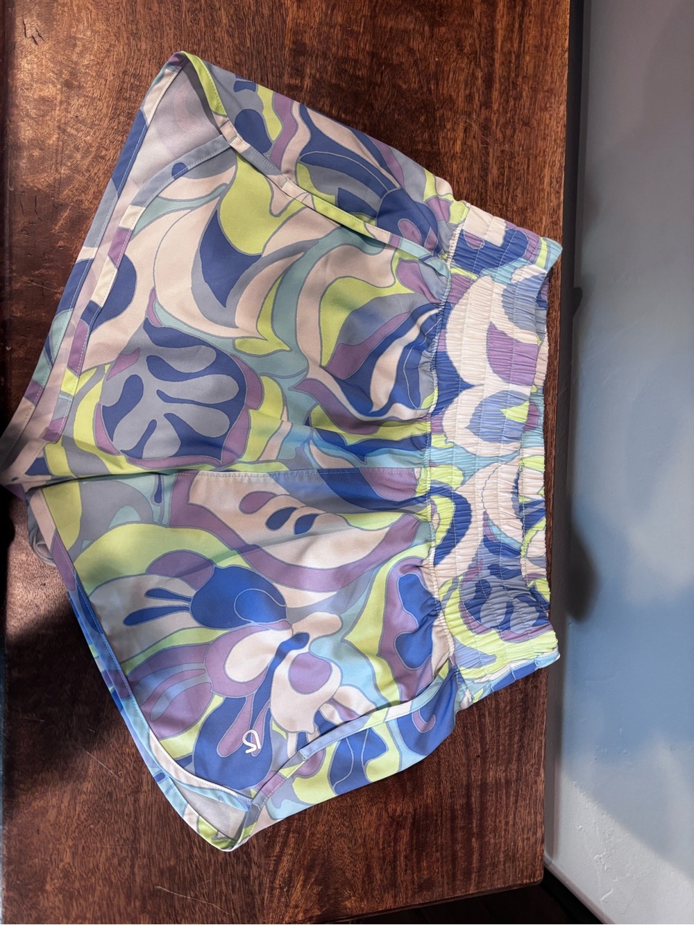 GAP Women's Abstract Swirl Athletic Shorts — Blue, Lavender, Mint, Cream